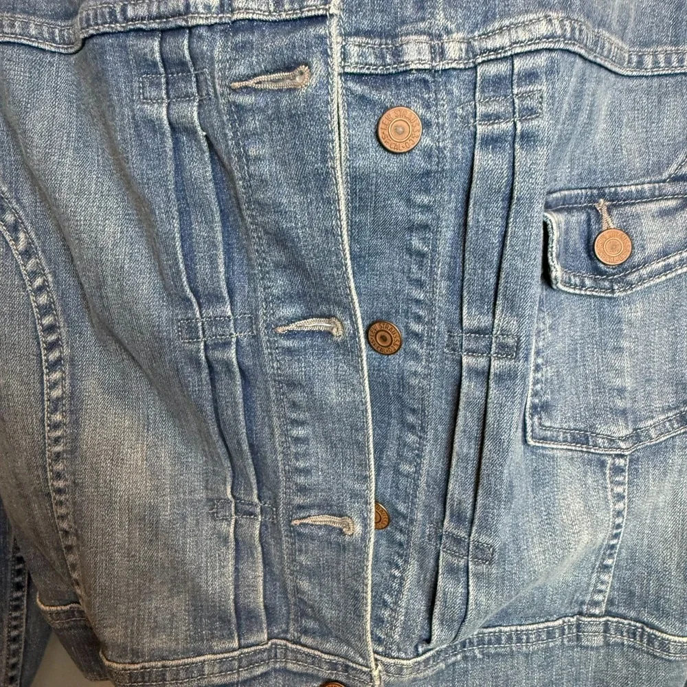 Levi's Light Wash Denim Jacket XL Stretch Trucker Jean Jacket
